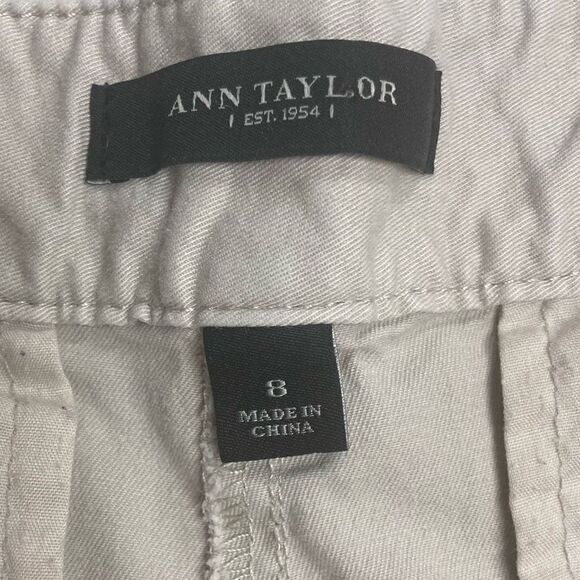 ANN TAYLOR Khaki‎ Cuffed Bermuda Shorts Size 8 Tan - Picture 9 of 9
